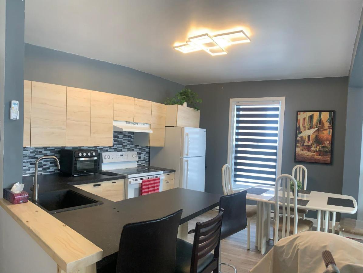 Le 2300 S Appartement Saint-Hyacinthe Buitenkant foto